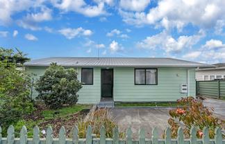 32 Clendon Avenue, Papatoetoe