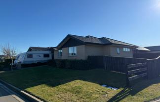 79 Sunline Avenue, Lincoln