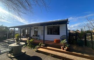 34 Kiharoa Street, Otaki Beach