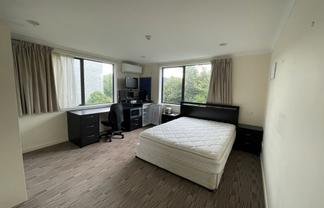 Room A /5B Queen Street, North Dunedin