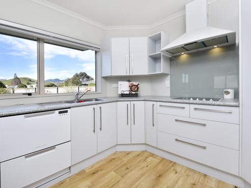 53C Lord Auckland Road, Wakefield
