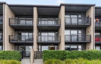 203/38D Fraser Avenue, Northcote
