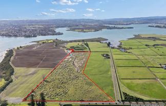 Urquhart Road, Karaka