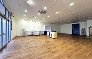 PRIME RETAIL IN WESTGATE SHOPPING PRECINCT
