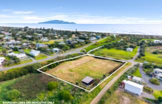 2 Sims Road, Te Horo Beach
