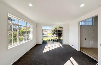 18 Eaglemont Drive, East Tamaki Heights
