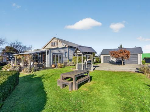 103 Fitzherbert Street, Featherston