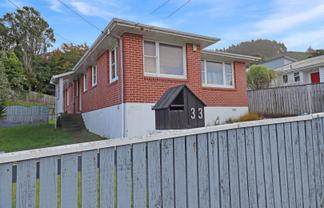 33 Victory Crescent , Tawa