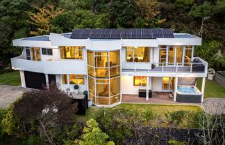 6 Iona Place, Papakowhai