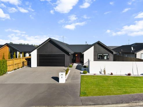 8 Redhaven Rise, Elgin