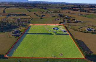 14 Hayfield Terrace, Cust