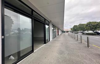 PRIME HIGH STUD RETAIL / ENTERTAINMENT
