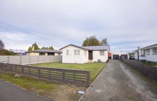 16 Great North Road, Winton