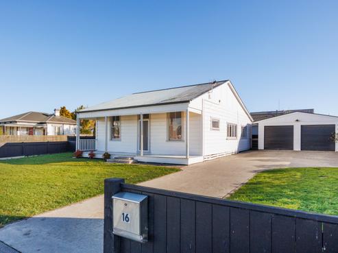 16 Queen Street, Feilding