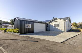 83 Tukapa Street, Westown