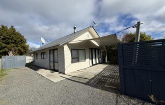 2/1 Glengarry Place, Hilltop