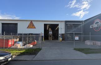 Tidy, clear span, high stud warehouse