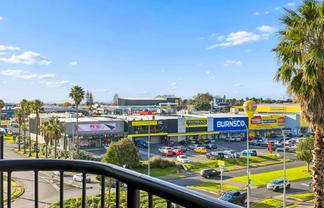 4J/18 Ronwood Avenue, Manukau
