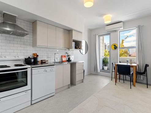 33 Karo Drive, Te Aro