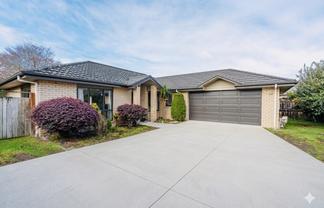 58 Darjon Drive, Huntington