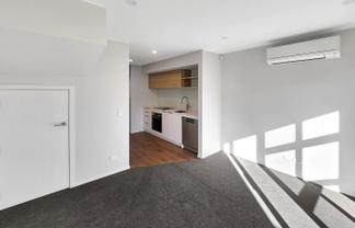 4/31 Wainuiomata Road, Wainuiomata