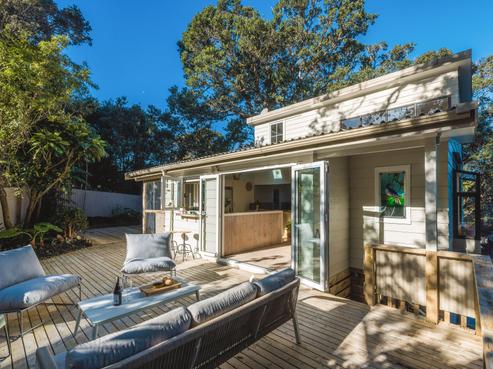 4 Hillside Road, Ostend