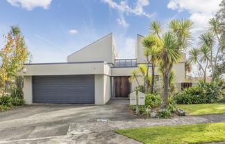 28 Sailmaker Close, Whitby