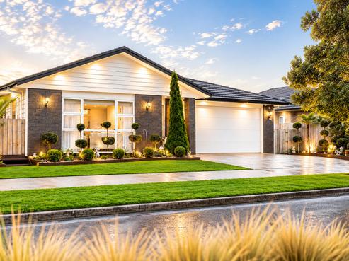 16 Twin Parks Rise, Papakura