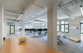 Distinctive workplace in a landmark building