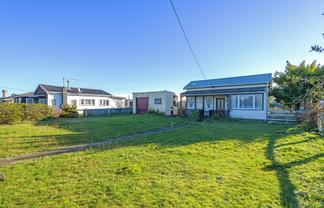12 Johnston Street, Foxton