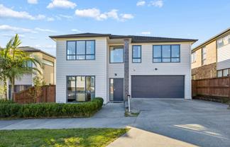 12 Hangahai Road, Flat Bush