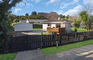 6 Redcrest Avenue, Red Hill