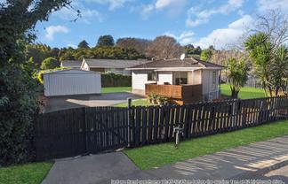 6 Redcrest Avenue, Red Hill