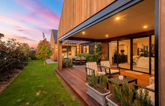 12 Spitfire Drive, Burleigh