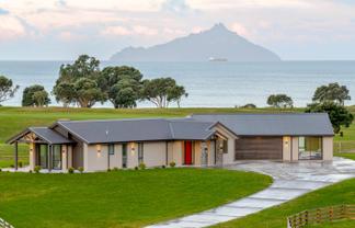 3295 State Highway 1, Waipu