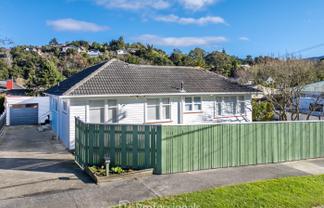 56 Thomas Street, Stokes Valley