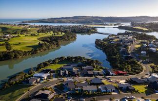 31 Omahina Street, Raglan