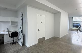Cool Space. Hot Location. Low Rent.