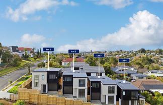 15 Montclair Rise, Browns Bay
