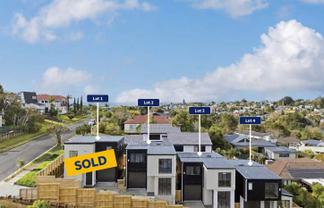 15 Montclair Rise, Browns Bay