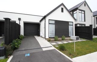 77 Faringdon Boulevard, Craigieburn