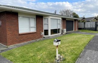 21 Mayfair Place, Westown