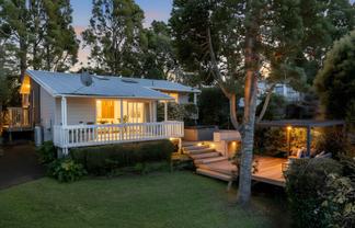 82 Kauri Point Road, Laingholm