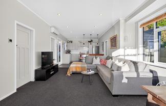231 Muritai Road, Eastbourne
