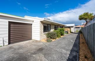 8B Grove Street, Saint Kilda