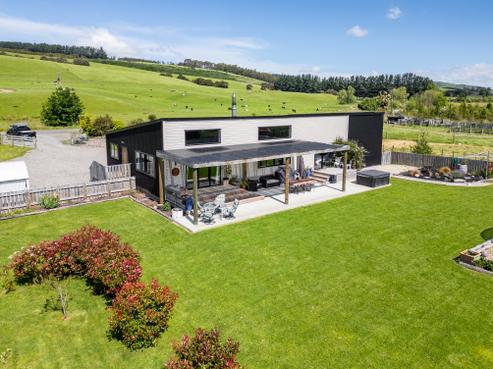1331 Ponatahi Road, Martinborough