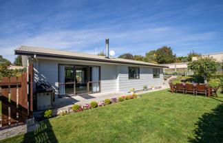 6A Lanes Road, Alexandra