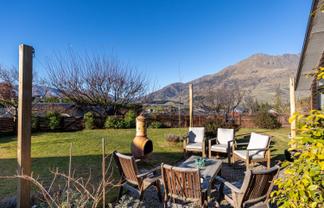 1 Witley Lane, Lower Shotover