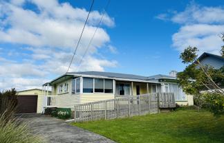 128 Hurndall Street East, Maungaturoto