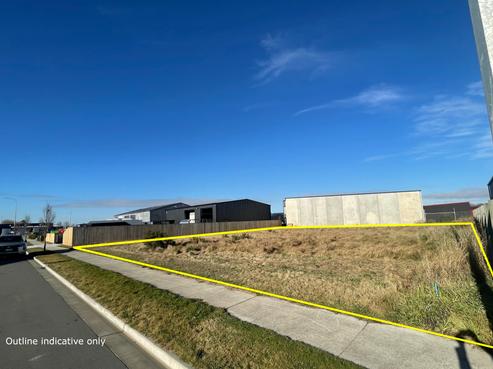 7 Bowmaker Crescent, Ravenswood